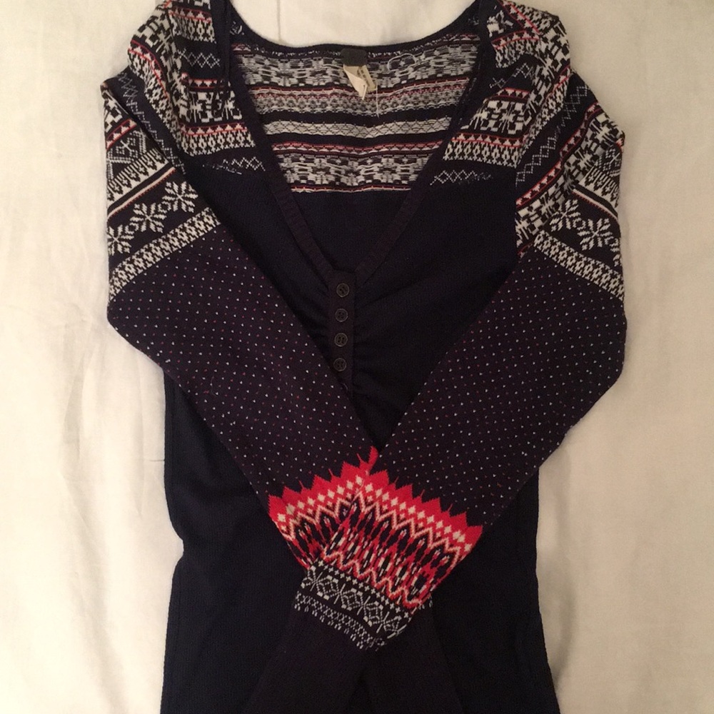 Cute patterned We the Free top.